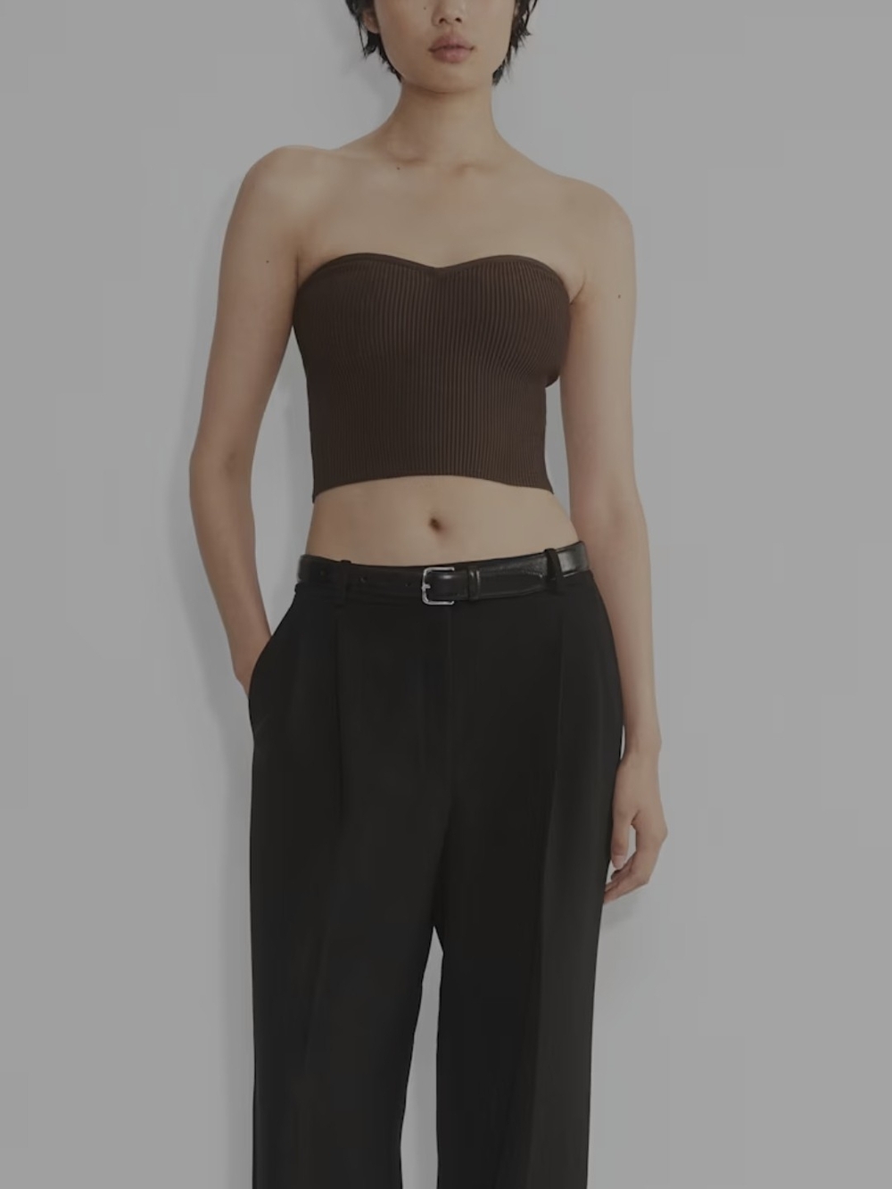 Babaton Strapless Scult Knit Sweetheart Top
